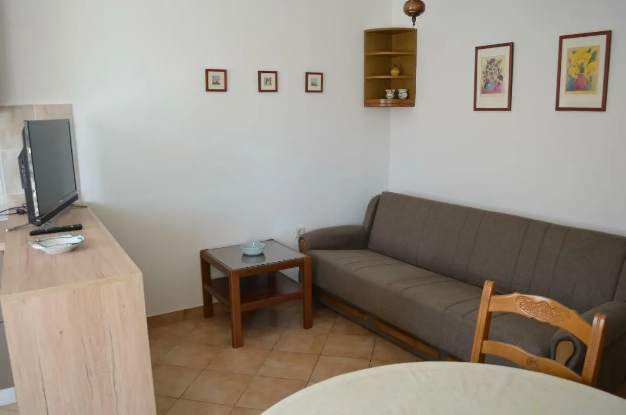 Apartments Ana Baška 0*,  Kroatien